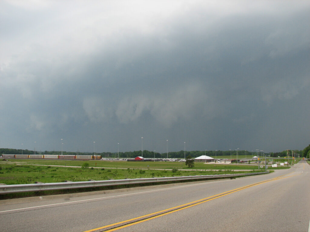 Lansing Michigan Shelf Cloud June 8, 2008