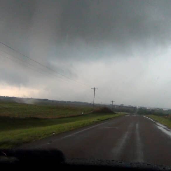 Tornado near the town of Amber, Oklahoma on May 6, 2015