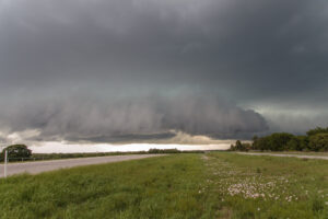 Storm getting organized west of Gainesville. Looked very outflow-ey at this point